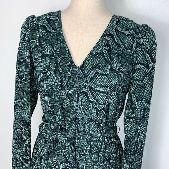 1. State Revolve Tie Waist Snake Print Long Sleeve Dress Green Pine Grove Sz 4 - Picture 2 of 9